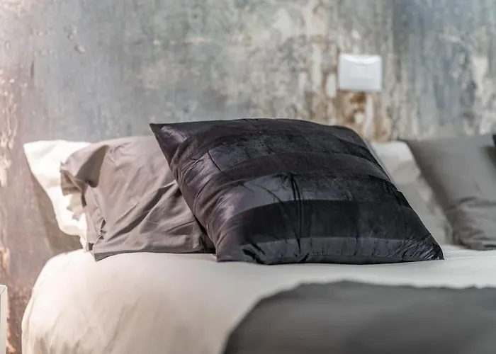 Ab - Via San Felice 6